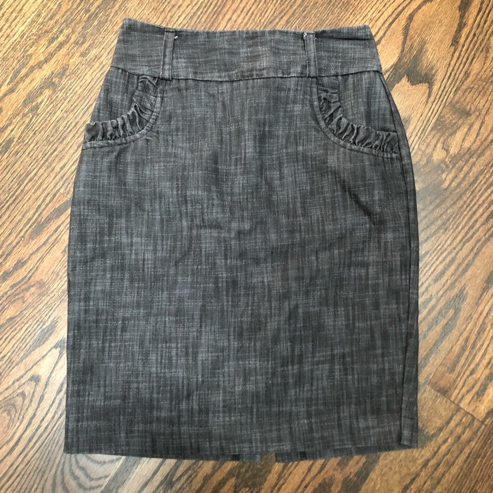 Gray denim-like pencil skirt